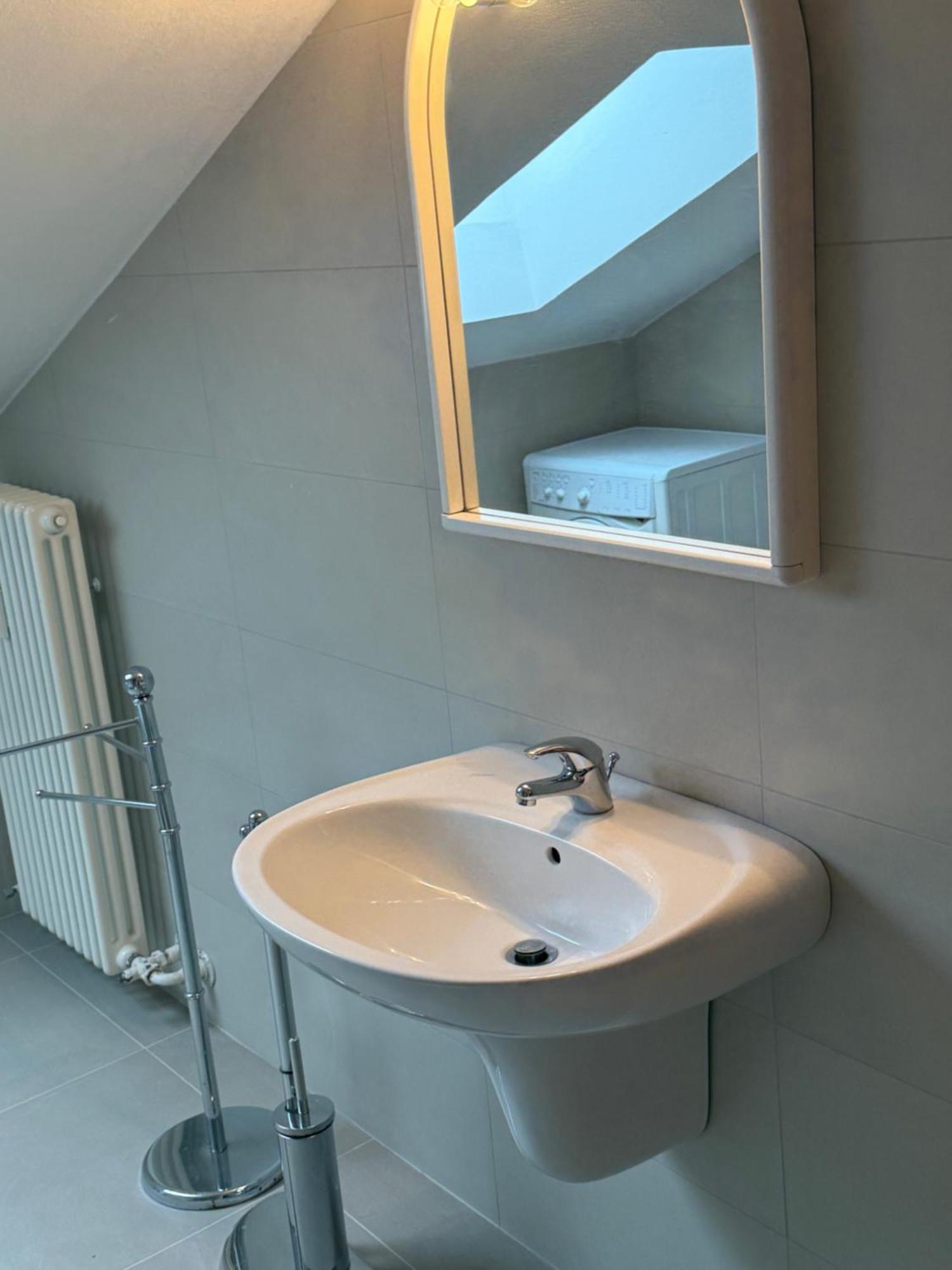 Casa Filippo Large 3 Apartment, Close To The Beach, Free Wifi Internet *